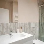 Modern Gem In Appartement *