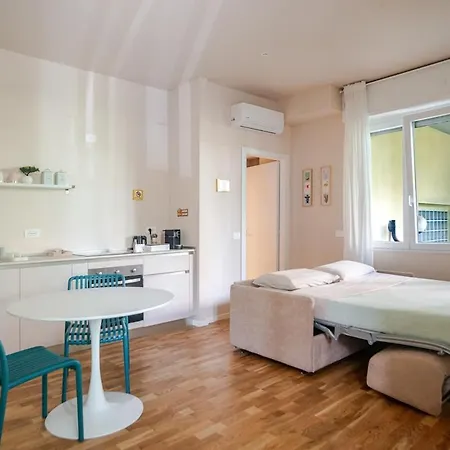 Modern Gem In Apartmán