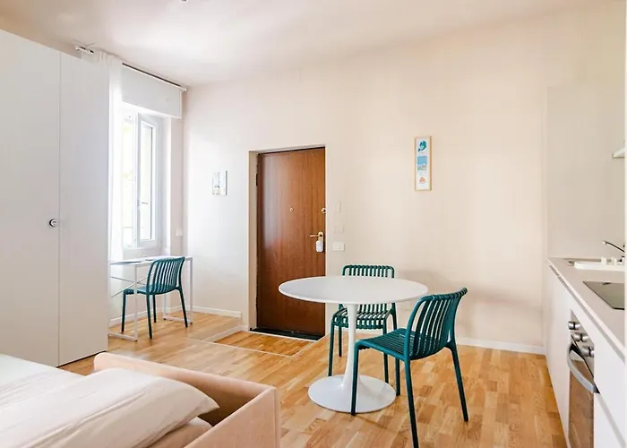 Modern Gem In アパート