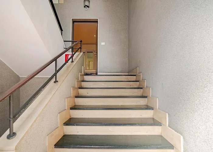 Modern Gem In アパート *