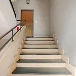 Modern Gem In Apartment *