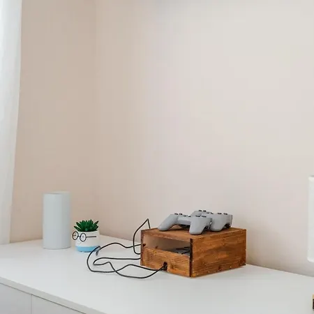 Modern Gem In Apartment